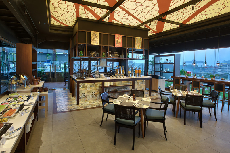 Swiss-Belinn Saripetojo Solo - Bar