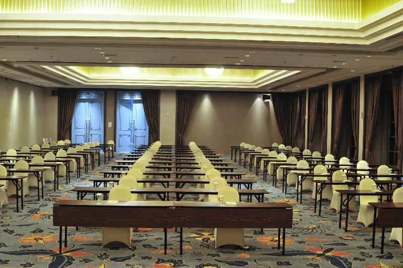 Swiss-Belinn Saripetojo Solo - Toplantı