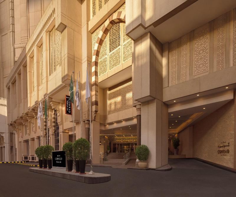 Conrad Makkah - Genel