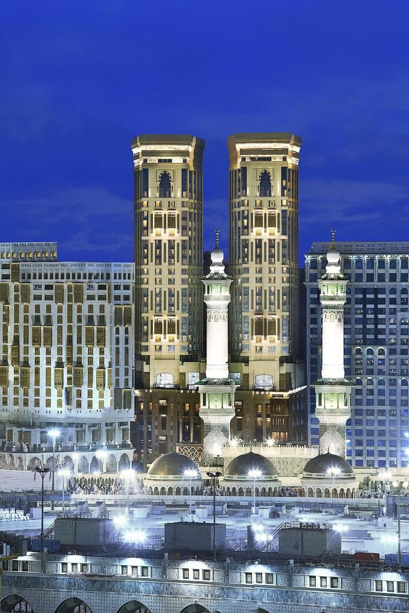Conrad Makkah - Genel