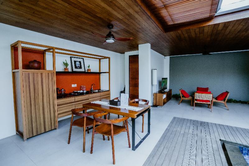 Abia Villa Legian - Oda