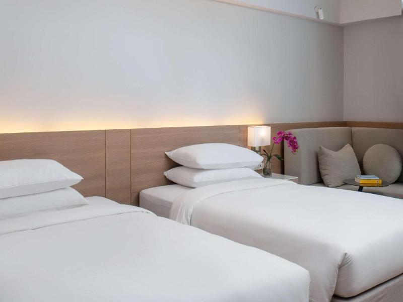 Andaman Beach Hotel Phuket Handwritten Collection - Oda