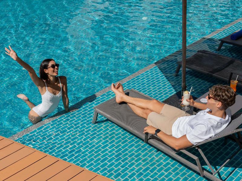 Andaman Beach Hotel Phuket Handwritten Collection - Havuz