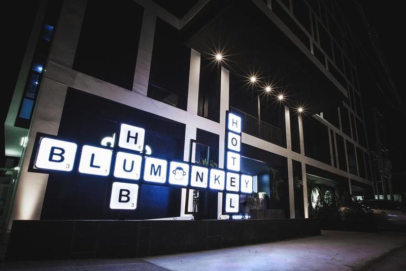 Blu Monkey Hub and Hotel Phuket - Genel