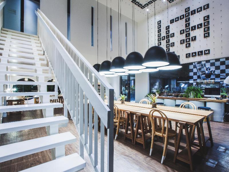 Blu Monkey Hub and Hotel Phuket - Genel
