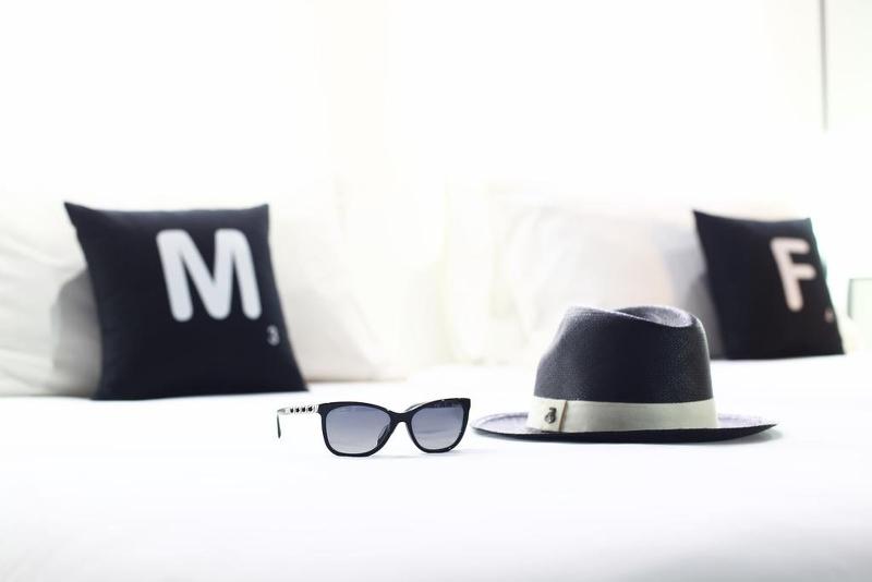Blu Monkey Hub and Hotel Phuket - Oda