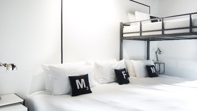 Blu Monkey Hub and Hotel Phuket - Oda