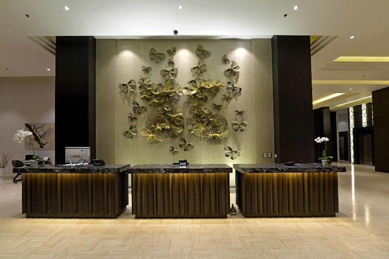 Lombok Astoria Hotel - Lobi