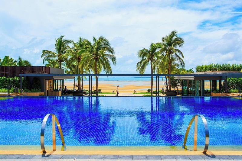 Phuket Marriott Resort and Spa, Nai Yang Beach - Havuz