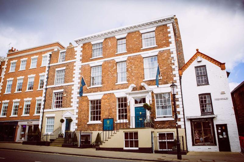 The Townhouse Chester - Genel