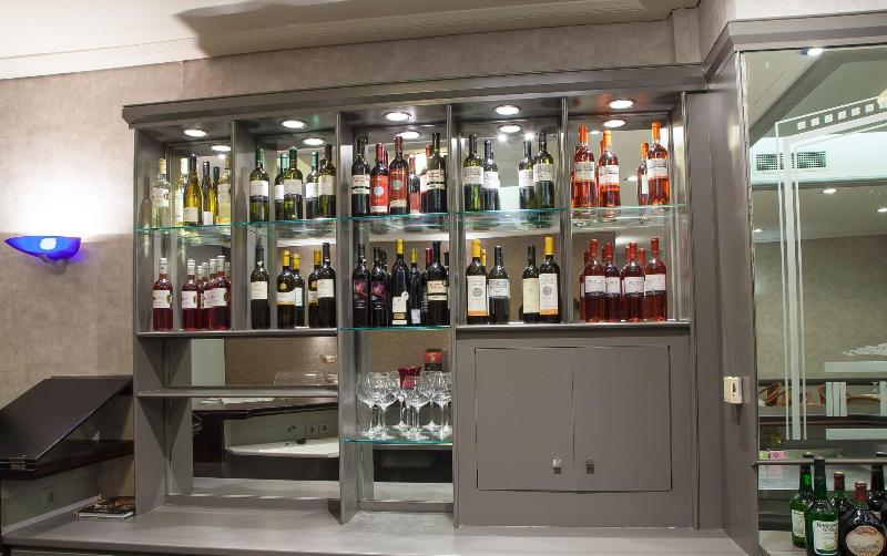 Ignatia Hotel - Bar