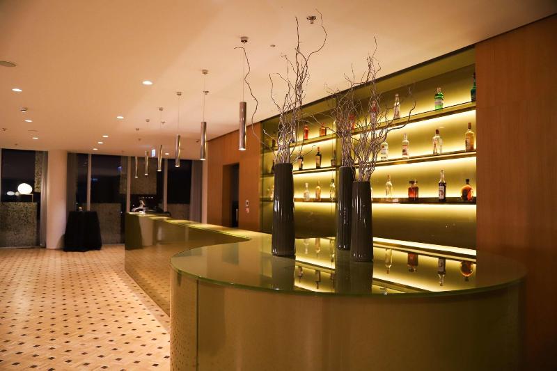 Maritim Hotel Plaza Tirana - Bar