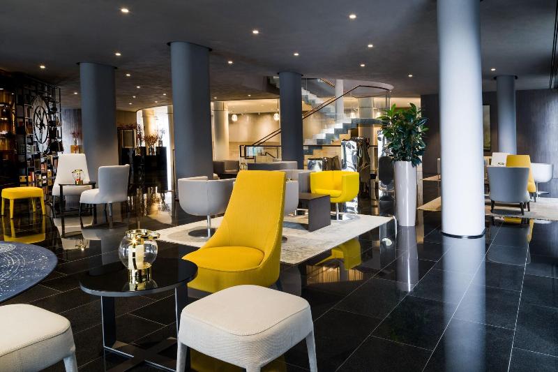 Maritim Hotel Plaza Tirana - Lobi