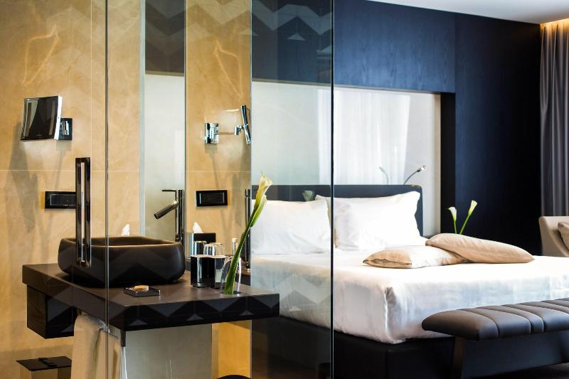 Maritim Hotel Plaza Tirana - Oda