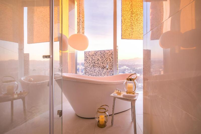 Maritim Hotel Plaza Tirana - Oda