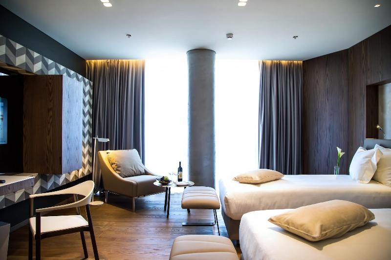 Maritim Hotel Plaza Tirana - Oda