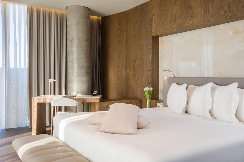 Maritim Hotel Plaza Tirana - Oda