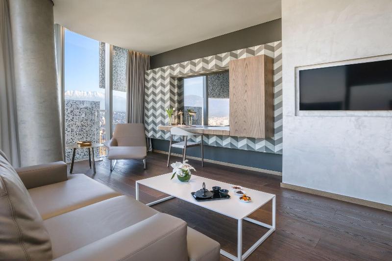 Maritim Hotel Plaza Tirana - Oda