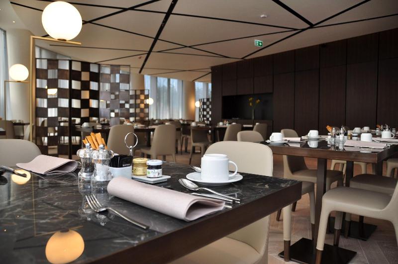 Maritim Hotel Plaza Tirana - Restoran