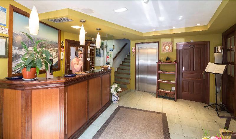 Gran Hotel Rural Cela - Lobi