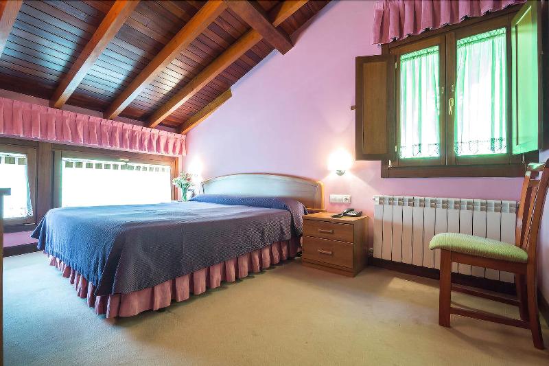 Gran Hotel Rural Cela - Oda