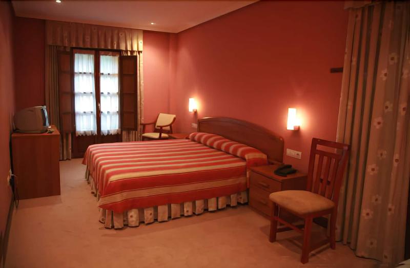 Gran Hotel Rural Cela - Oda
