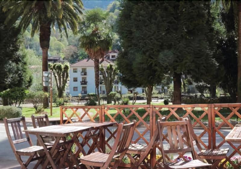 Gran Hotel Rural Cela - Teras