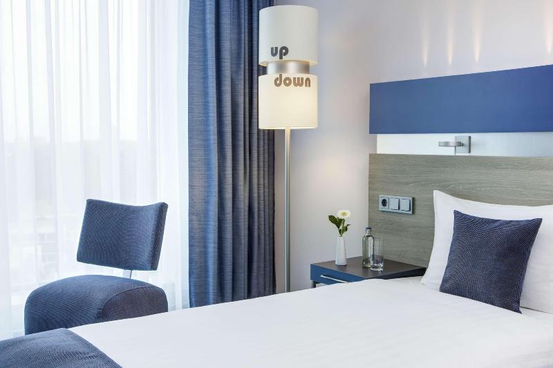 IntercityHotel Enschede - Oda