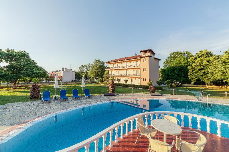 Sintrivanis Resort Beach - Havuz