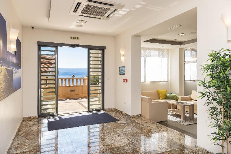 Villa Miramar - Lobi