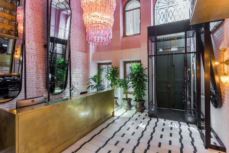 The Wings Hotels Collection - Lobi
