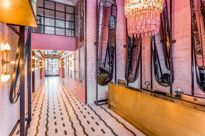 The Wings Hotels Collection - Lobi