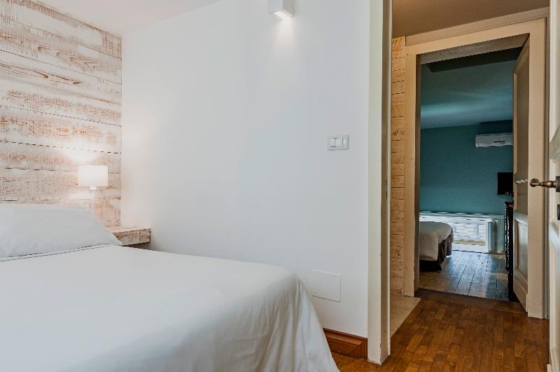 Ferrini Home Residence 150 - Oda