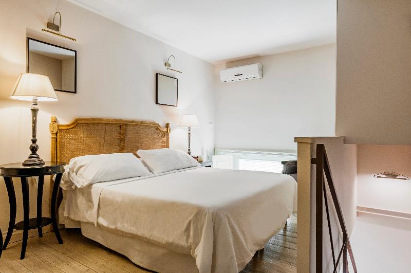 Ferrini Home Residence 150 - Oda