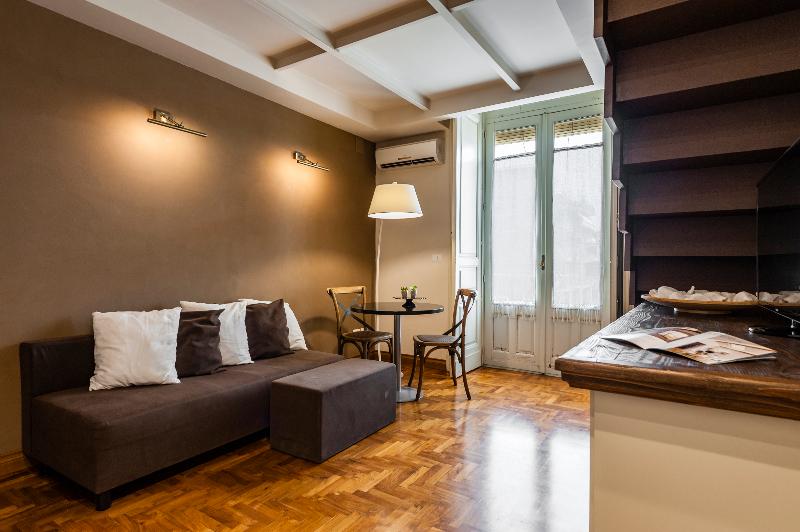 Ferrini Home Residence 150 - Oda