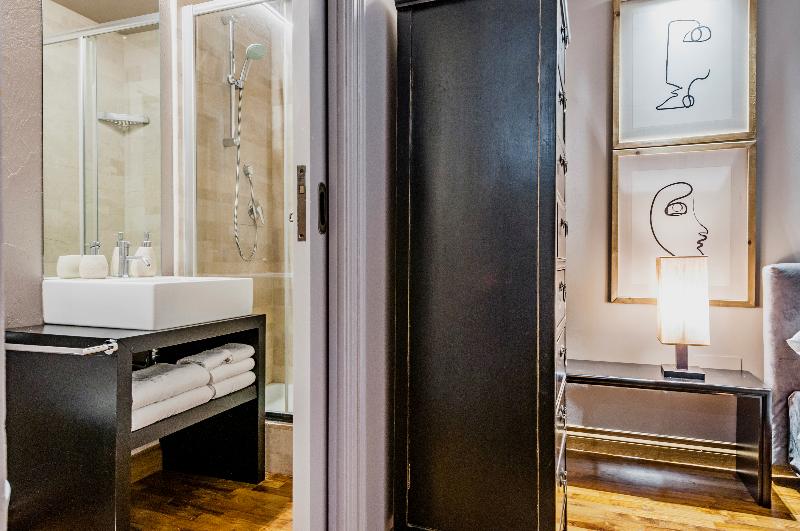 Ferrini Home Residence 150 - Oda