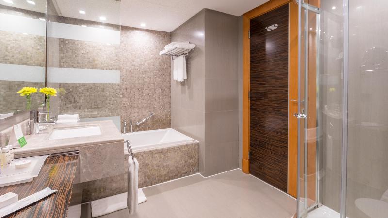 Holiday Inn Jeddah Gateway - Oda