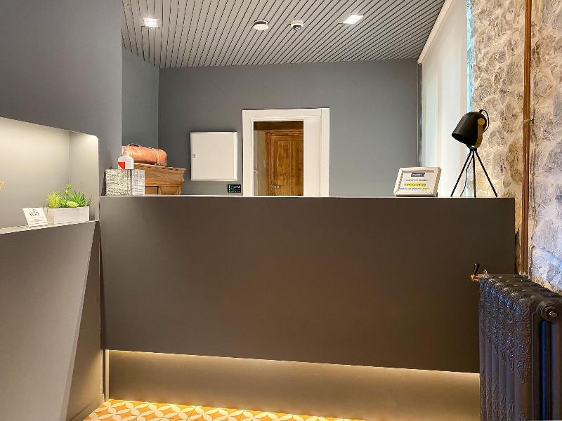 Hotel Arimune - Lobi