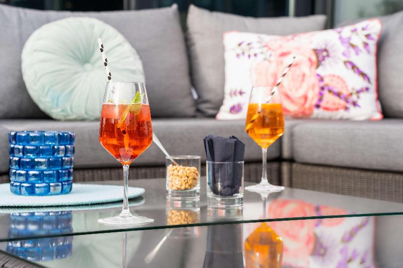 elaya hotel kleve, Trademark Collection by Wyndham - Bar