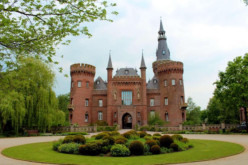 elaya hotel kleve, Trademark Collection by Wyndham - Genel