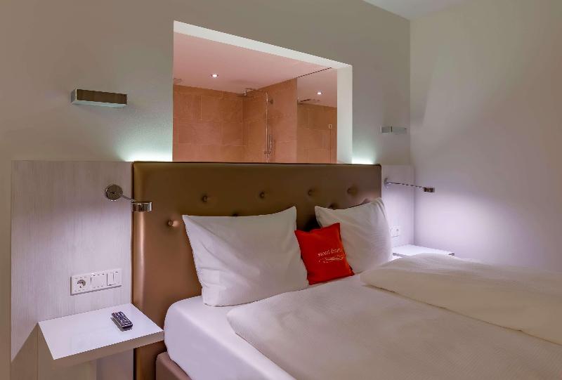 elaya hotel kleve, Trademark Collection by Wyndham - Oda