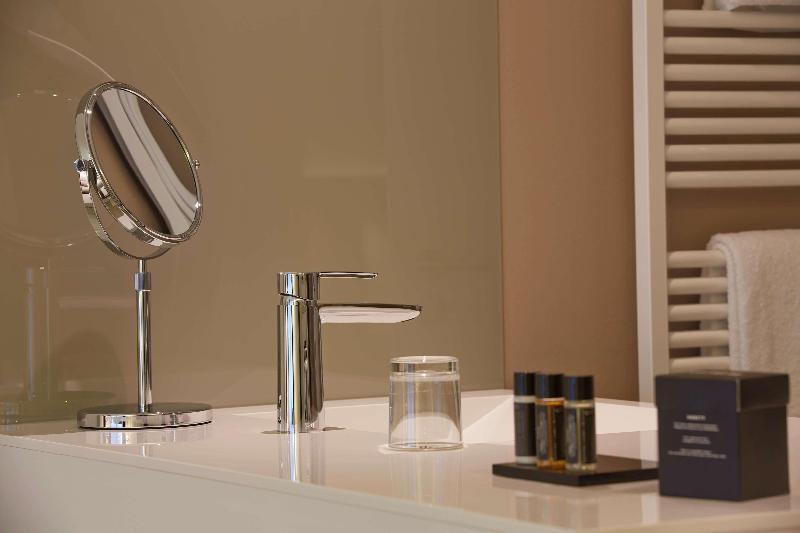 elaya hotel kleve, Trademark Collection by Wyndham - Oda