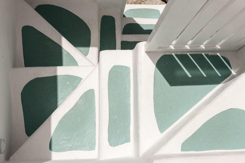 Andronikos Santorini - Genel