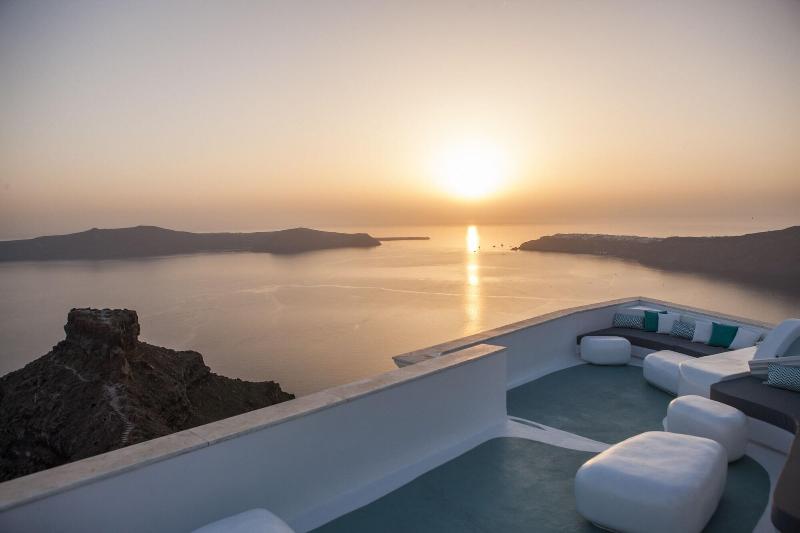 Andronikos Santorini - Genel