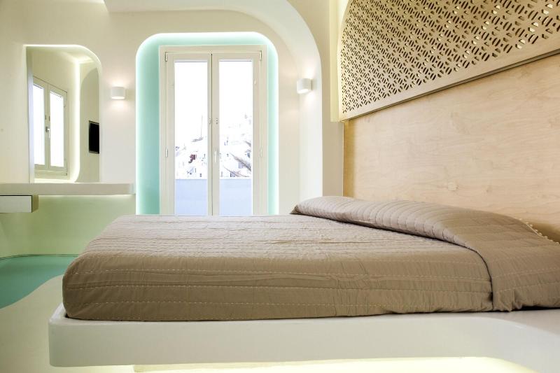 Andronikos Santorini - Oda