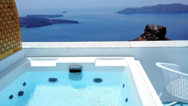 Andronikos Santorini - Oda