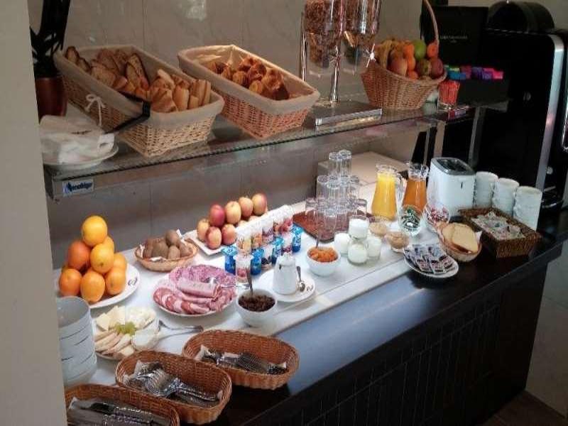 Brit Hotel Brive - Restoran