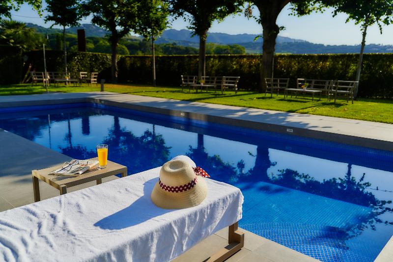 Hotel Arrey Alella - Havuz