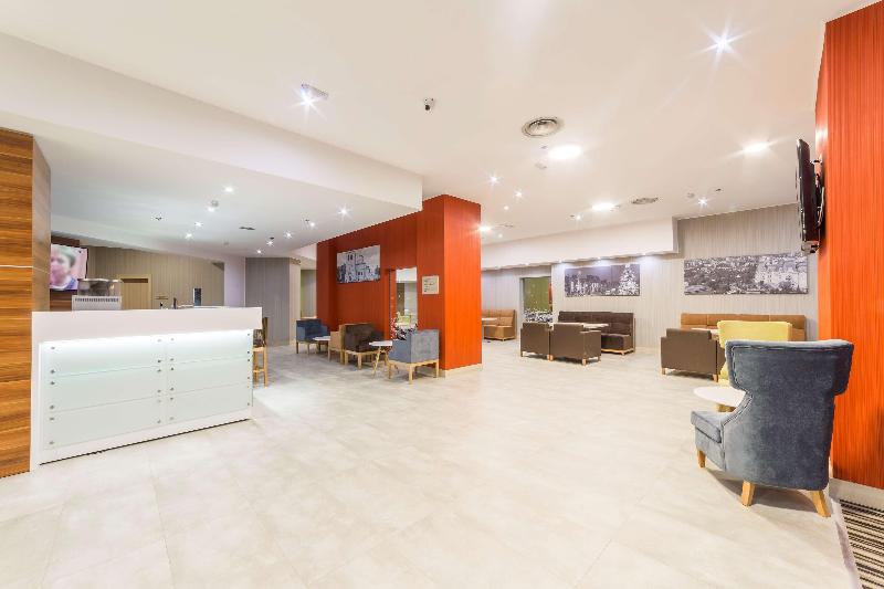 Hampton By Hilton Iasi - Lobi