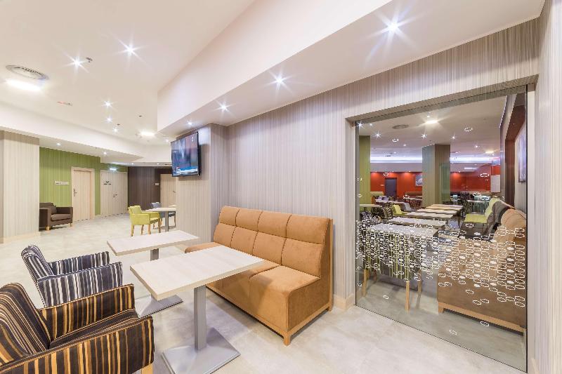 Hampton By Hilton Iasi - Lobi